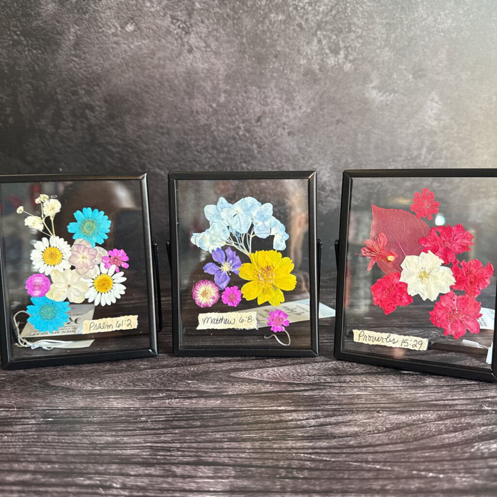 Pressed Flower Small