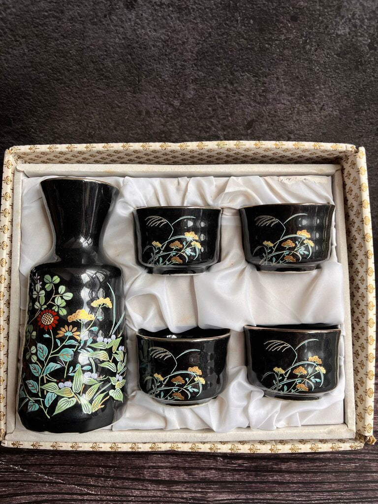 Vintage Japan Sake Set