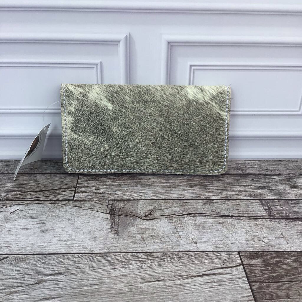 Cowhide Checkbook Cover - Gray Fur