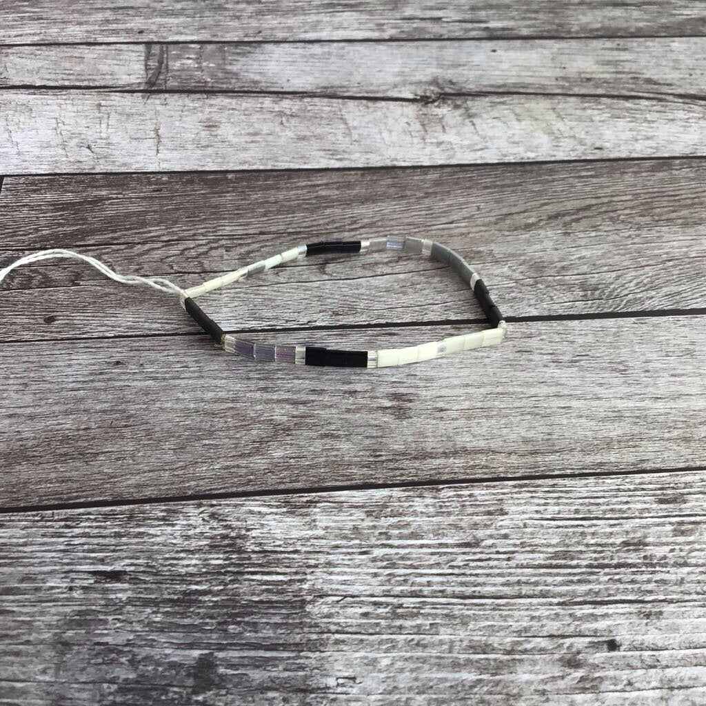 Tila Bracelet - Silver, White