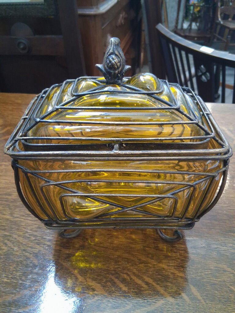 Wire-Wrapped Amber Trinket Box