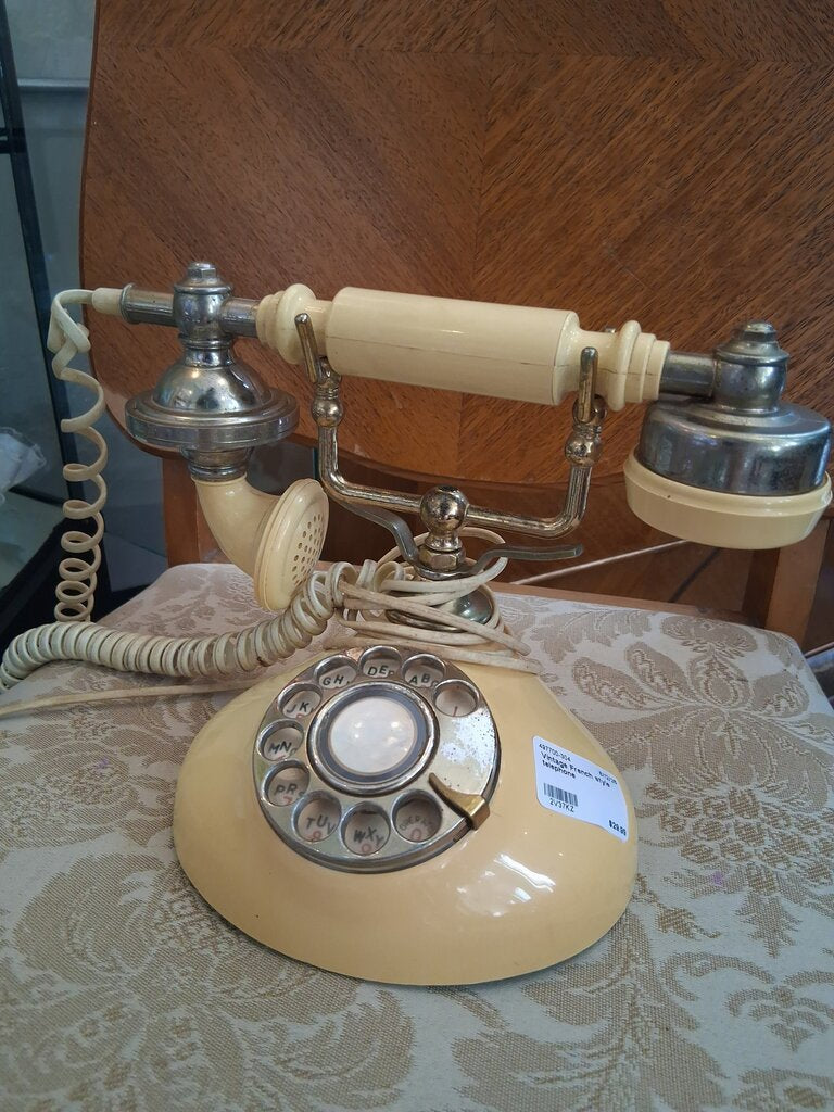 Vintage French style telephone