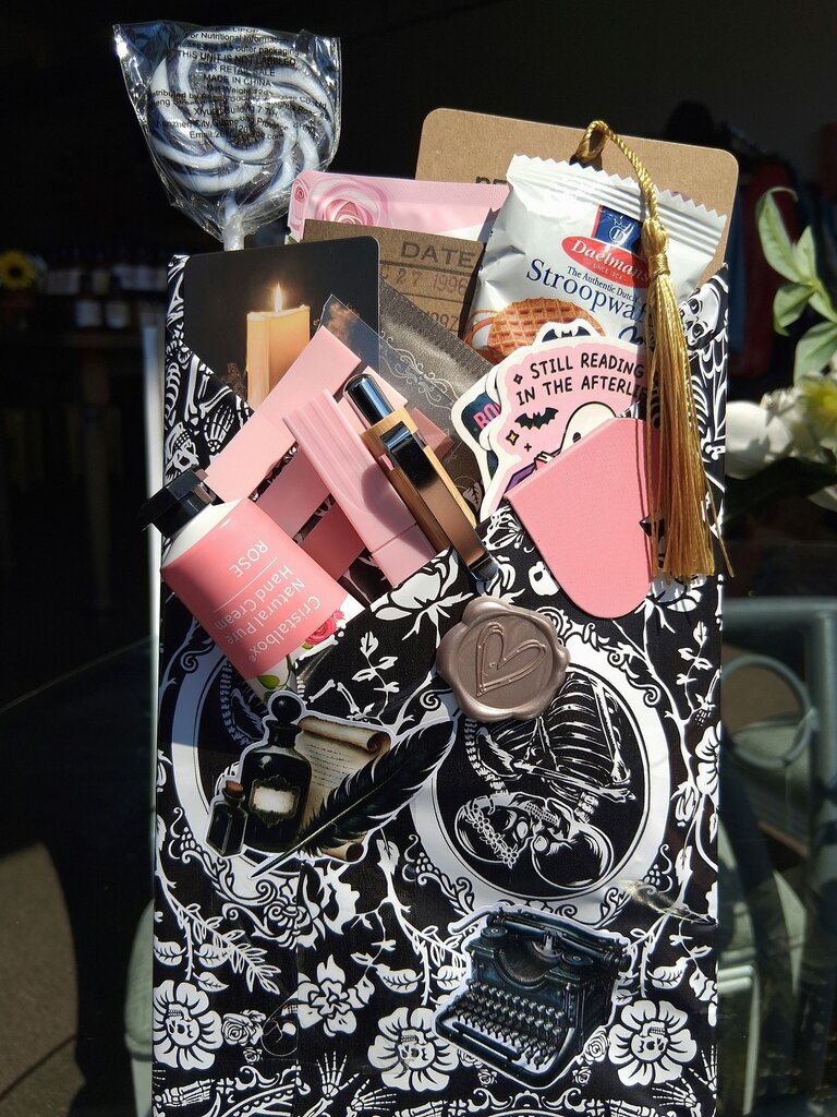 Blind date with a book -Magical realism