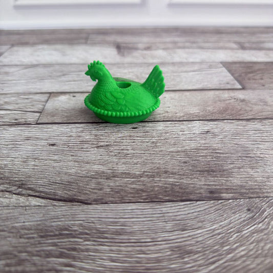 green hen straw toppper