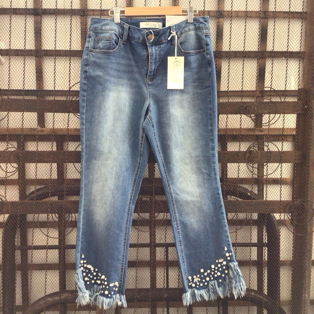 Denim jeans with jewels