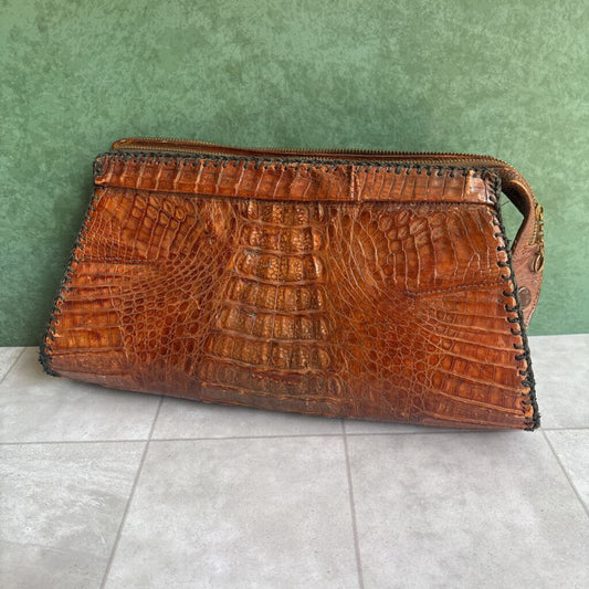Vintage hand clutch