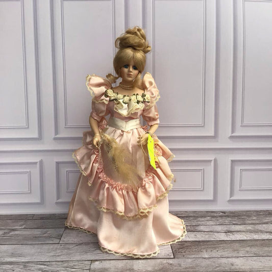 Mascarade Princess Doll