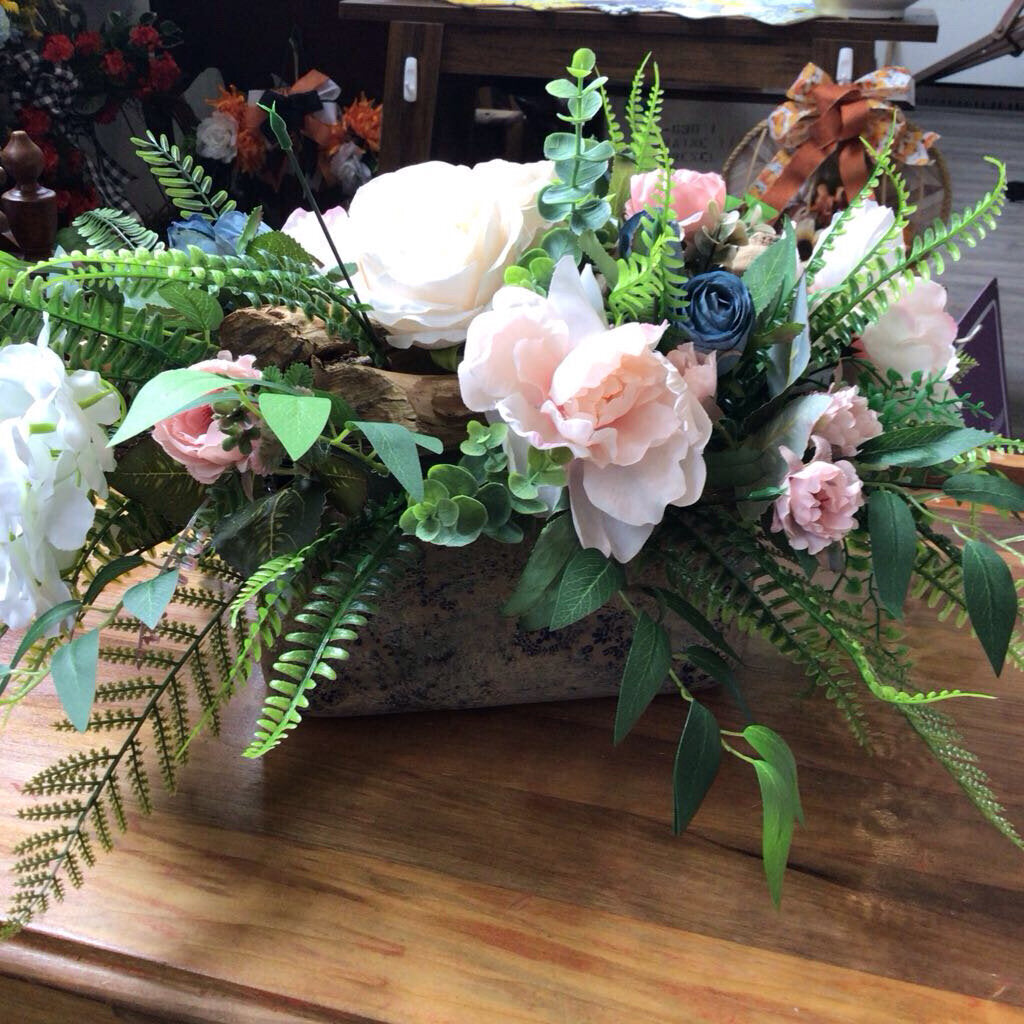 Pottery wood arrangement