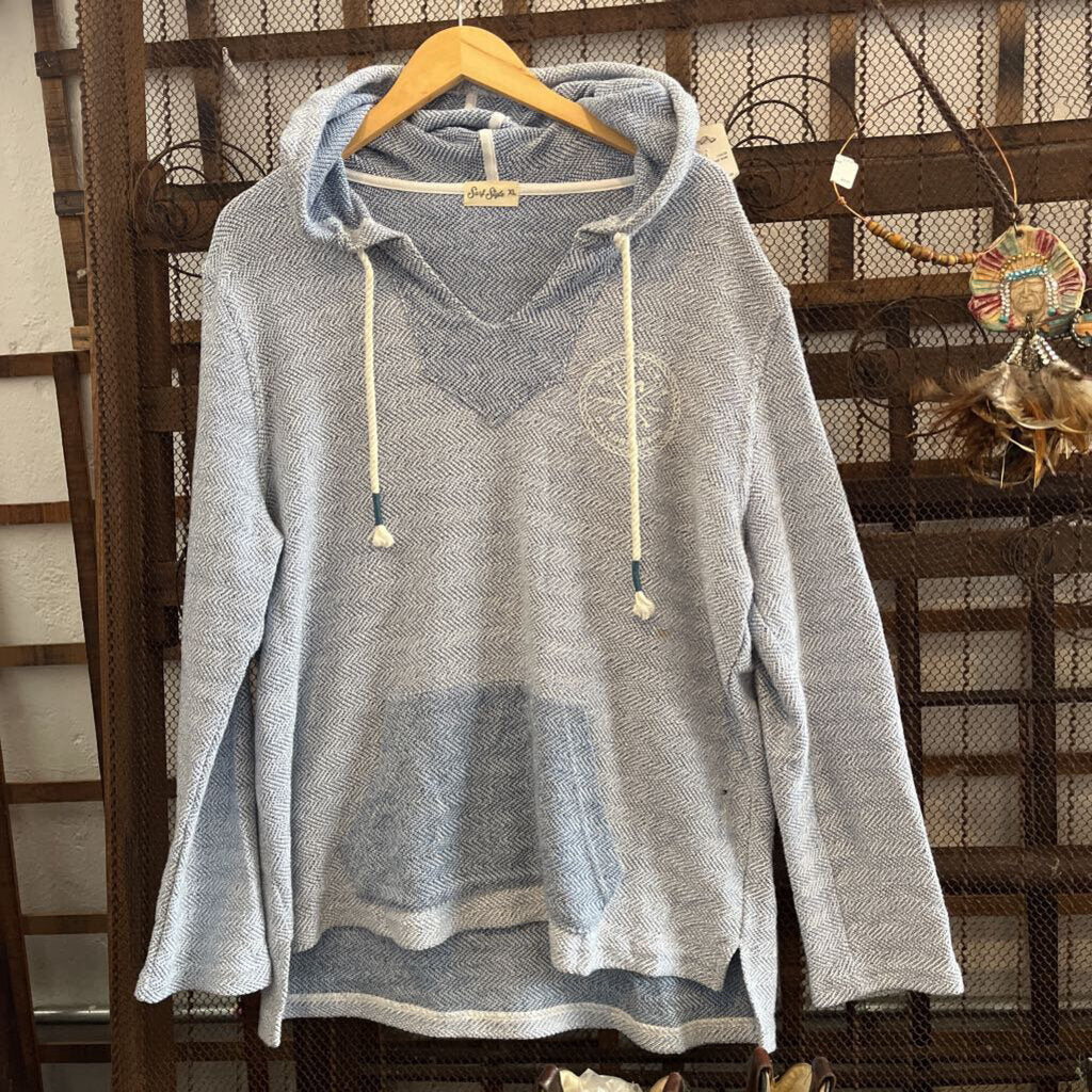 blue and white pull over