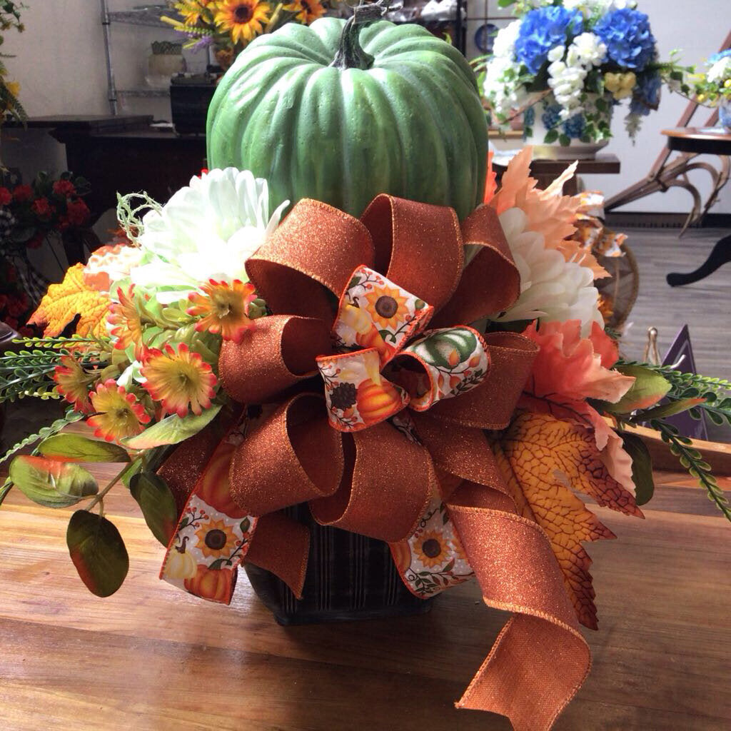 Green pumpkin floral